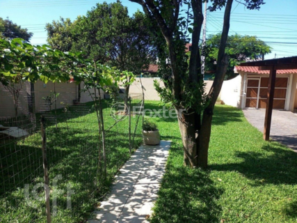 Image 3 - 849043
