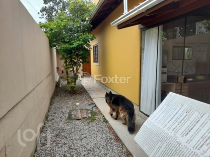 Image 7 - 849043
