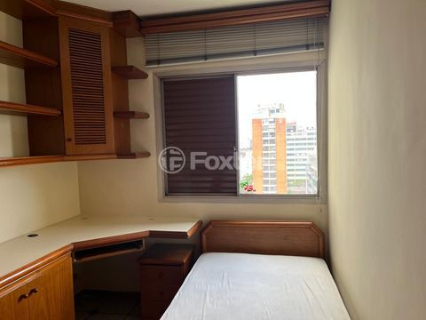 Image 7 - 849784