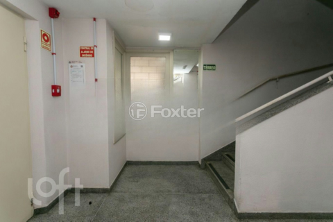 Image 20 - 849923