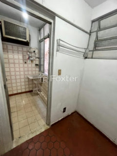 Image 7 - 849927