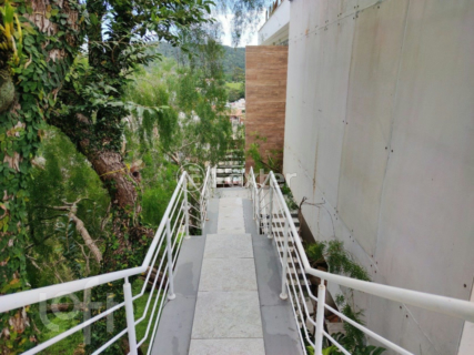 Image 41 - 849989