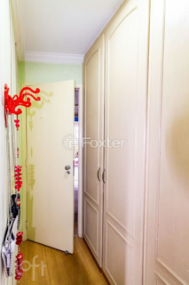 Image 8 - 849990