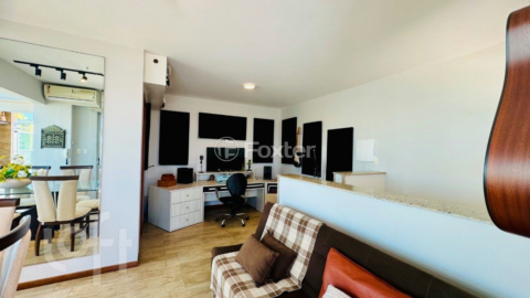 Image 32 - 850011