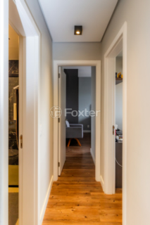 Image 21 - 850189