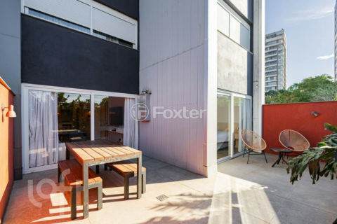 Image 8 - 850246