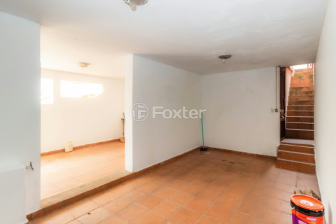 Image 32 - 850939