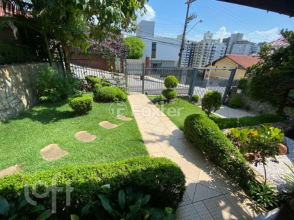 Image 8 - 850964