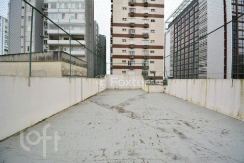 Image 20 - 851005