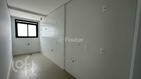 Image 7 - 851068