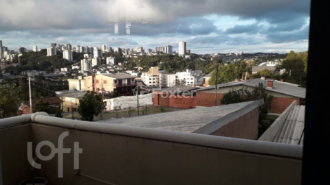 Image 5 - 851077