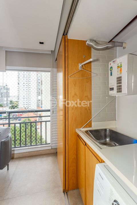 Image 35 - 851093