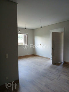 Image 3 - 851136