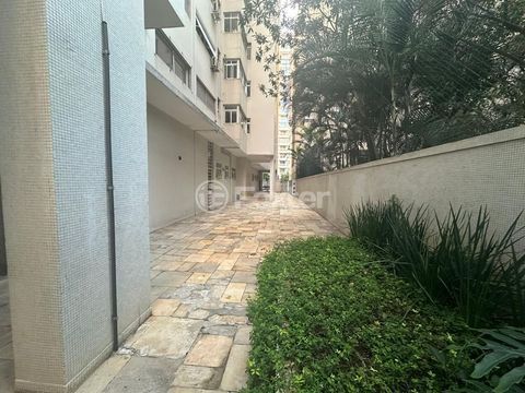 Image 20 - 851316