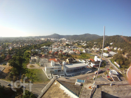Image 4 - 851369