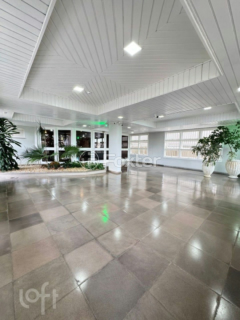 Image 4 - 851569