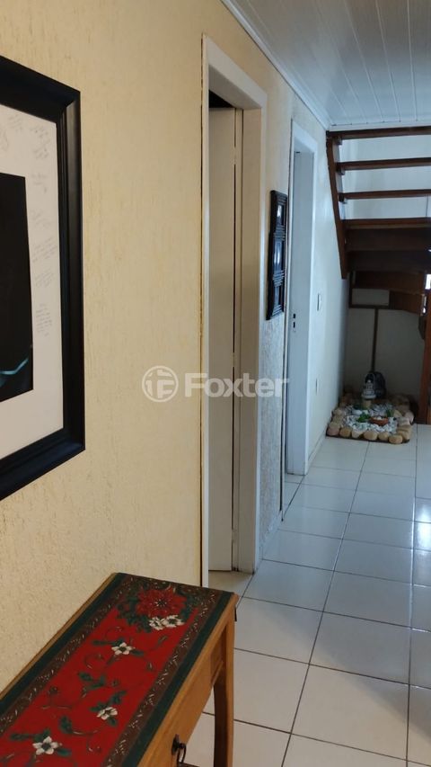 Image 8 - 851610