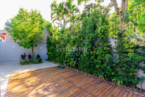 Image 73 - 851652