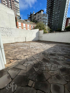 Image 16 - 851718