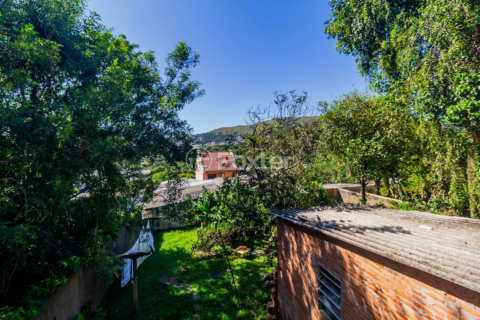 Image 39 - 851748