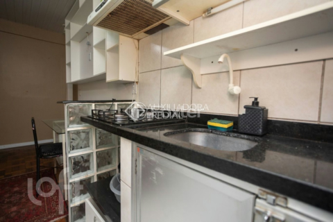 Image 4 - 851784