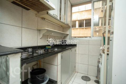 Image 3 - 851784