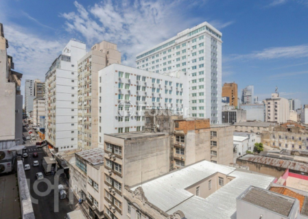 Image 4 - 851796