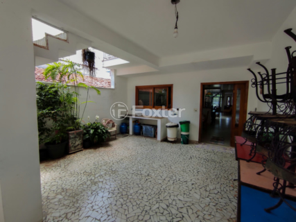 Image 29 - 851839