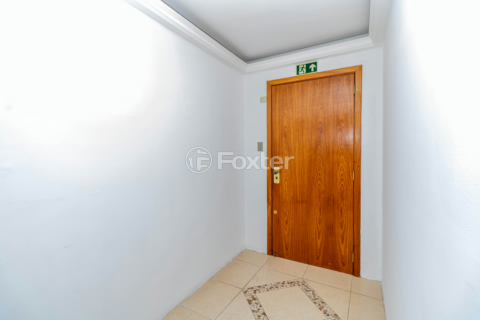 Image 7 - 851876
