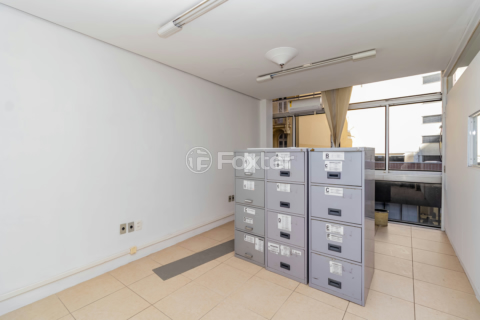Image 8 - 851876