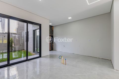 Image 3 - 851878