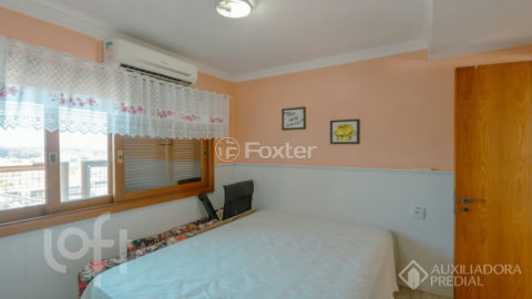 Image 27 - 851918