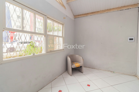 Image 4 - 852126