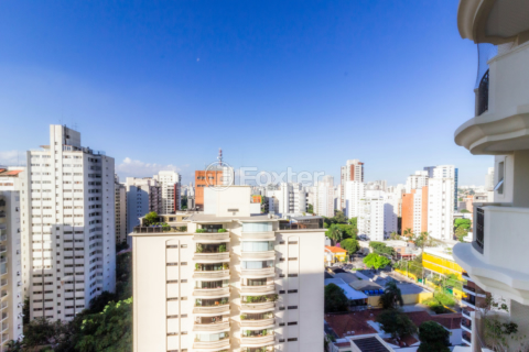 Image 10 - 852132