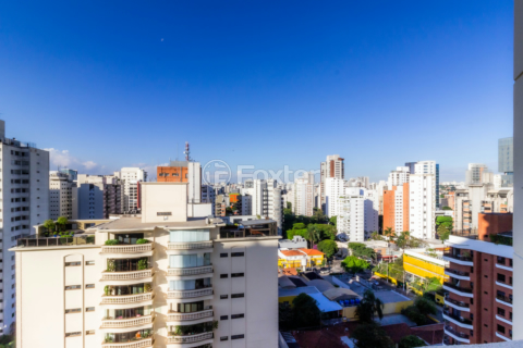 Image 37 - 852132