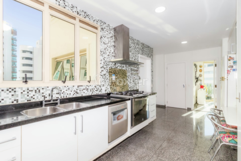 Image 49 - 852132