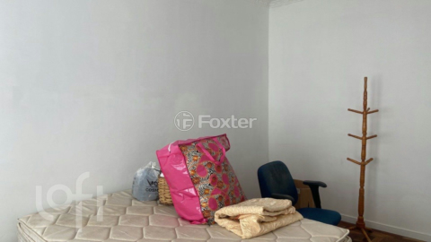 Image 4 - 852169