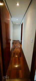 Image 7 - 852218