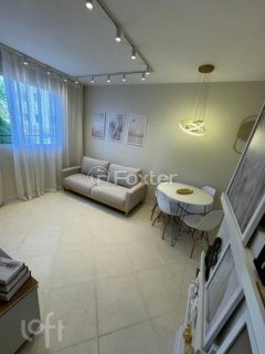 Image 3 - 852352
