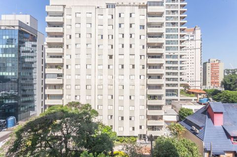 Image 8 - 852449