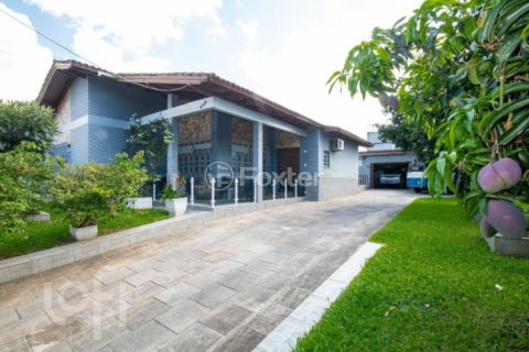 Image 3 - 852461