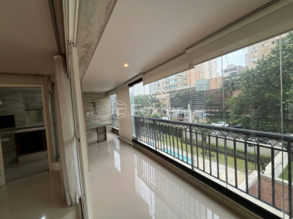 Image 3 - 852507