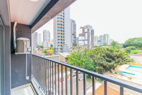 Image 7 - 852508