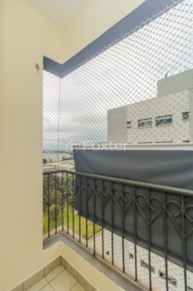 Image 3 - 852539