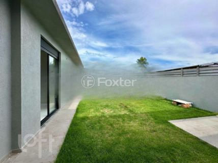 Image 3 - 852579