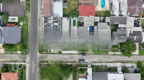 Image 17 - 852579