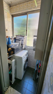 Image 8 - 852581