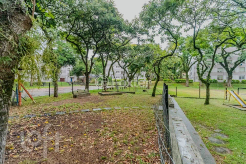 Image 38 - 852598
