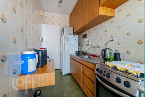 Image 6 - 852612