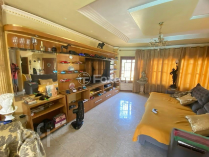Image 7 - 852640